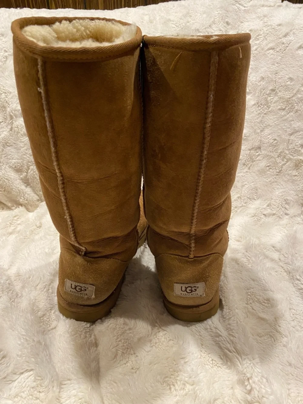 UGG Chestnut Suede Mid-Calf Sheepskin Cozy Boots size 10
